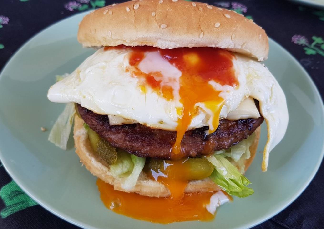 Hamburguesa 🍔con huevo 🍳