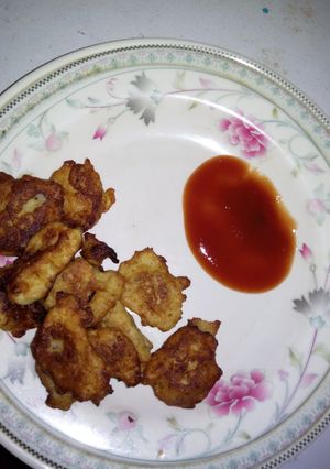 A picture of Potato nuggets.
