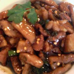 A picture of tender pork teriyaki.