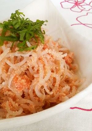 A picture of Low-Cal Drinking Appetizer: Mentaiko and Shirataki Noodles.