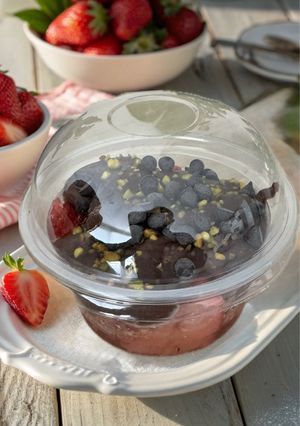 Foto di Fragole con Amaretti e Crema di Cioccolato con Biscotti Digestive
