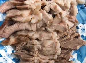 Hình của món Thịt lợn luộc.