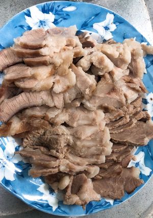 Hình của món Thịt lợn luộc.