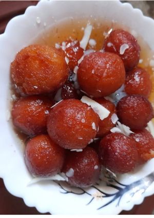 A picture of Bread Gulab Jamun.