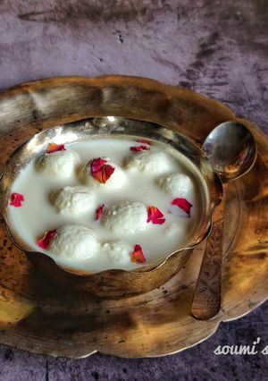 রসগোল্লার পায়েস (rasgulla kheer recipe in Bengali) রেসিপির প্রধান ছবি