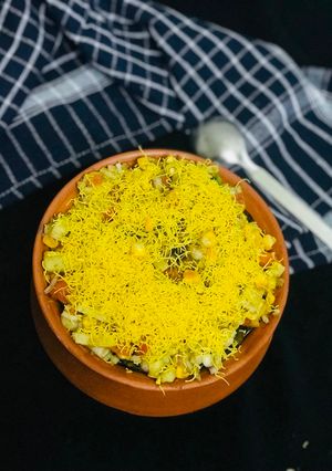 કોર્ન ભેળ (Corn Bhel Recipe In Gujarati) રેસીપી મુખ્ય ફોટો