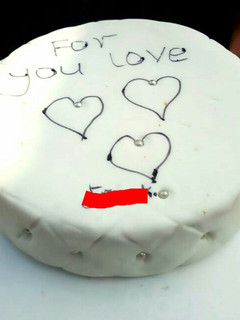 A picture of Fondant(plastic icing).