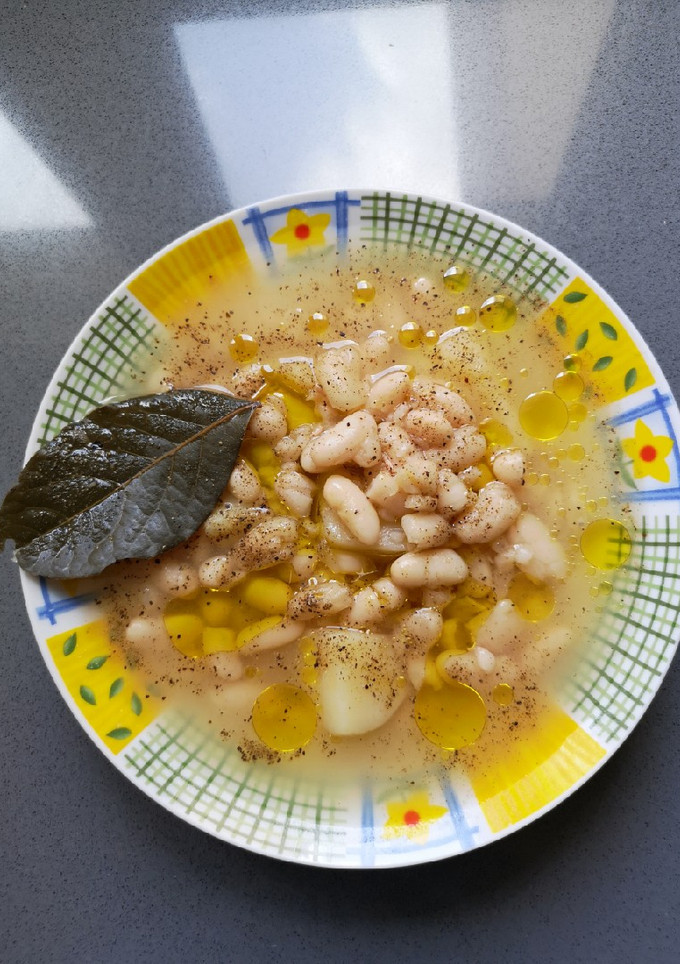 Una foto de Habichuelas en ensalada multicooker 12 en 1
