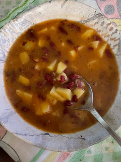 Una foto de Sopa de Alubias pintas