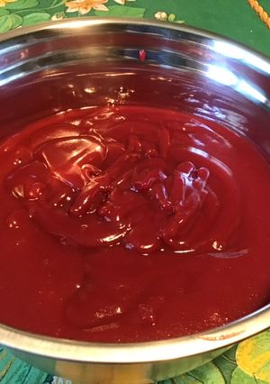 Une photo de Compote de pommes et pêches de vigne
