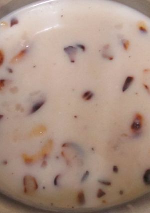 A picture of Ada pradhaman (palada payasam).