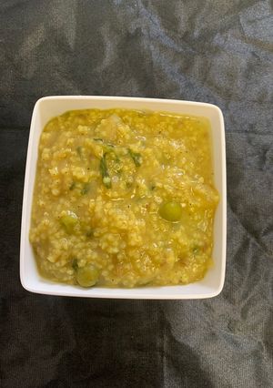 A picture of Red lentils (masoor dal kichidi).