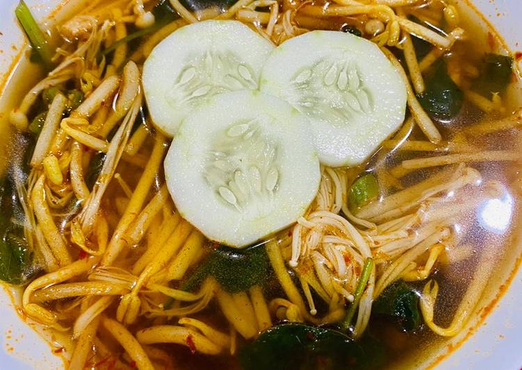 Bagaimana Menyiapkan Tom yum vegan Anti Gagal