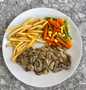 Cara Mudah Membuat Resep Sirloin Steak Mushroom Sauce ala mami mo yang Lezat Anti Ribet, Uenak Banget