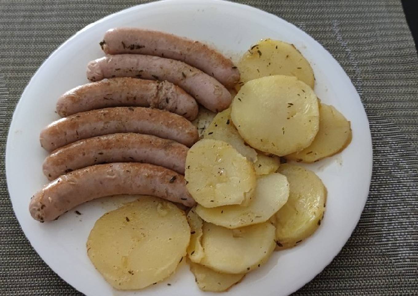 Salchichas al vino