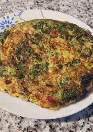 Una foto de Tortilla de espinaca y nabo