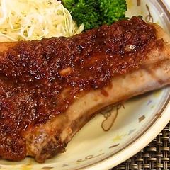 A picture of Very Thick Pork Chop Steak.
