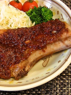 A picture of Very Thick Pork Chop Steak.