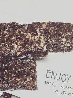A picture of Cacao Honey Nut Bars.