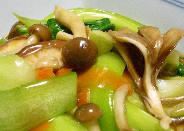 Bok Choy and Mushrooms in Oyster Sauce
