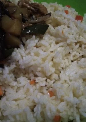 Foto resep Nasi wortel with tumis ayam jamur