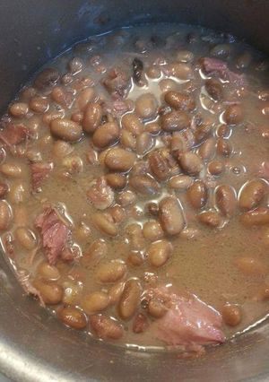 A picture of Ham and Beans.