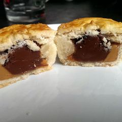 A picture of Sophie's mini chocolate peanut butter bites.