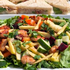 A picture of Grilled Chicken Apple Salad.