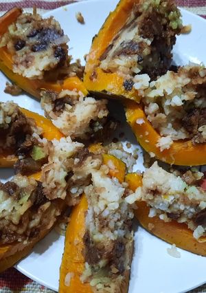 Una foto de Arroz dulce con pasas en calabaza (receta árabe)