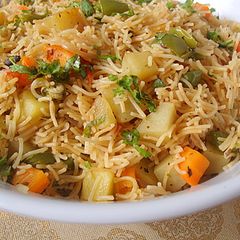 A picture of Semiya Biryani (Vermicelli Biryani).