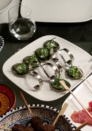 A picture of Goat cheese and herbs.