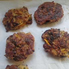 Tuna patties A picture of Tuna patties.