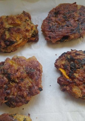 A picture of Tuna patties.