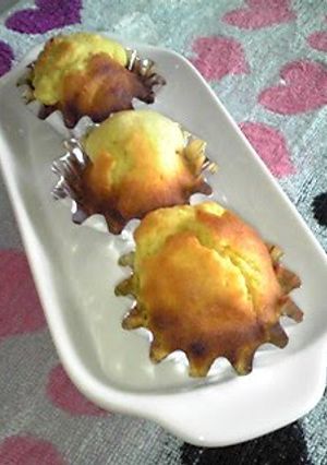 A picture of Easy Toaster Oven Madeleine Cakes.