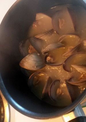 A picture of Boiled clams.
