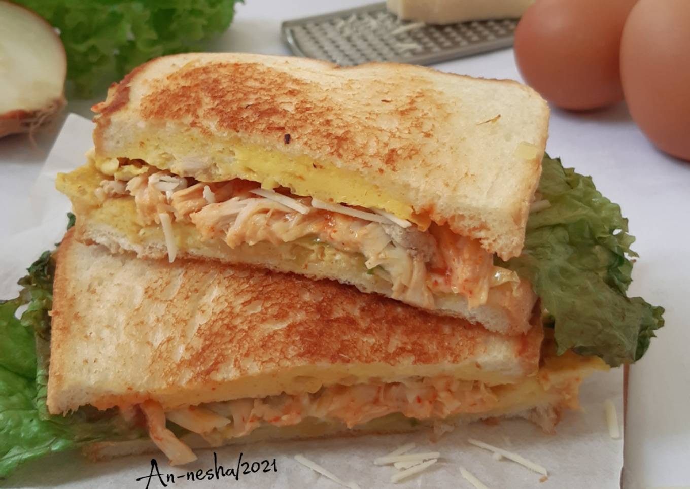 277.Korean Sandwich (isi ayam suwir)
