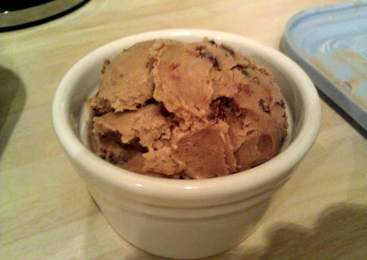 Recipe of Perfect Chocolate Irish Ice-Cream #HelpfulCook