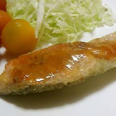 A picture of Salmon Meunière with Lemon Butter Sauce.