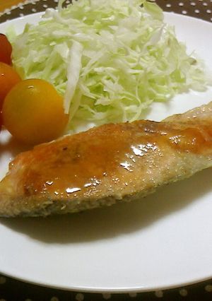 A picture of Salmon Meunière with Lemon Butter Sauce.