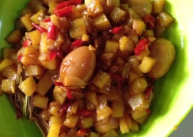 Langkah Mudah untuk Menyiapkan Balado kentang telur puyuh Anti Gagal