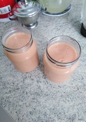 Una foto de Jugo surtido nutritivo y refrescante