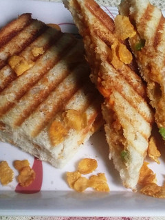 A picture of Cornflakes veg sandwich.