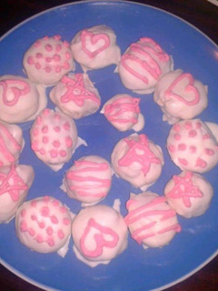 A picture of Oreo truffles.
