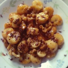 A picture of Banana walnut toffee.