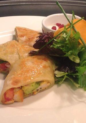A picture of Tortilla/Chapati Chiken Wrap.