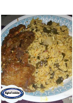 A picture of Jollof din shinkafa mai zogale.