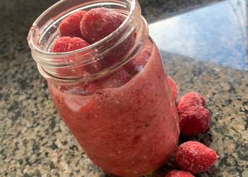 How to Make Tasty The BEST Strawberry Smoothie