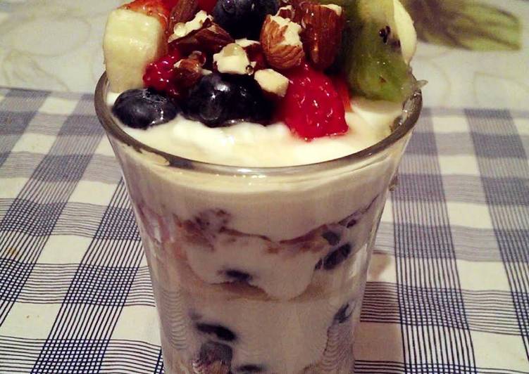 Recipe of Any-night-of-the-week Healthy Greek Yogurt Parfait