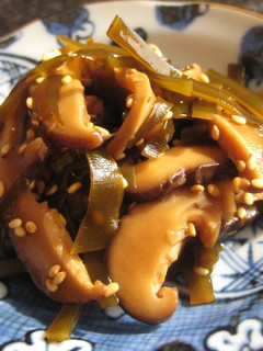 A picture of Tsukudani from Leftover Shiitake Mushroom and Kombu after Making Dashi Stock [Macrobiotic].