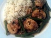 A picture of chicken thighs fish sauce